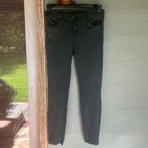 J Brand Super Skinny Jeans in Conifer